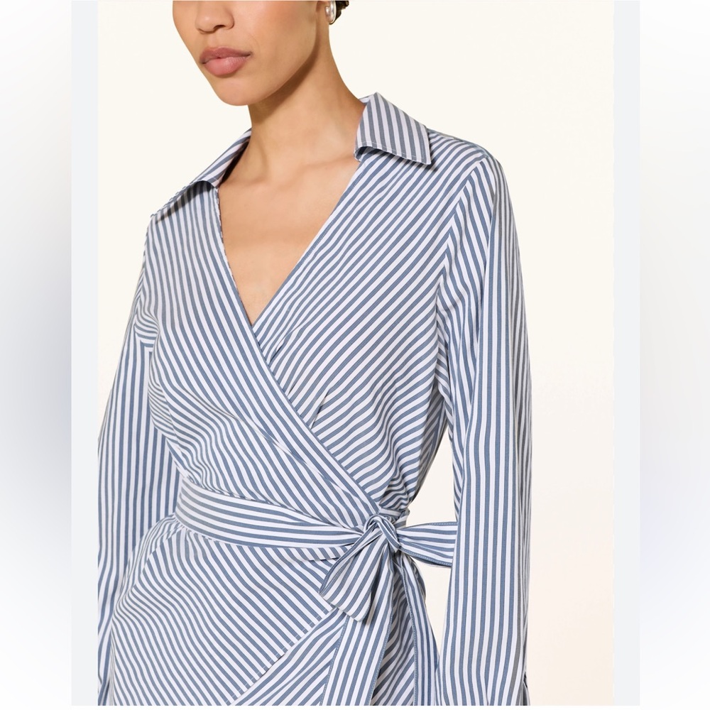 Neiman Marcus Blue and White Striped Long Sleeve Wrap Dress